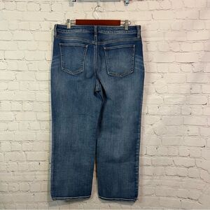 Chico’s High Rise Straight Leg Crop size 2R